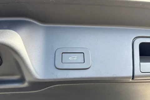 DU75YOP Land Rover Range Rover Evoque 2.0 D200 Dynamic SE 5dr Thumbnail #31