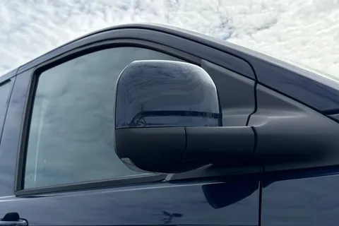 DE26TXP Volkswagen Transporter T28 Commerce Plus SWB 110 PS 2.0 TDI 6sp Manual Thumbnail #30