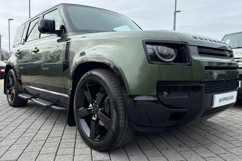 DV26XNL Land Rover Defender 110 3.0 D250 MHEV X-Dynamic HSE Hard Top SUV 5dr Diesel Auto 4WD MWB Euro 6 (s/s) (249 ps) Thumbnail #32