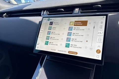 DU75YOP Land Rover Range Rover Evoque 2.0 D200 Dynamic SE 5dr Thumbnail #34