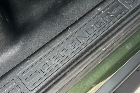 DV26XNL Land Rover Defender 110 3.0 D250 MHEV X-Dynamic HSE Hard Top SUV 5dr Diesel Auto 4WD MWB Euro 6 (s/s) (249 ps) Thumbnail #34