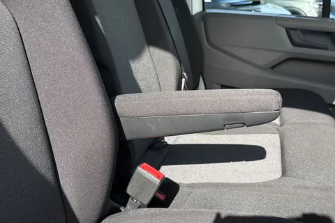 MF74OEV Volkswagen Crafter CR35 Panel van Commerce Plus MWB 140 PS 2.0 TDI 6sp Manual FWD Thumbnail #34