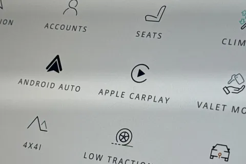 37 of 48 for Land Rover Range Rover Evoque 1.5 P270e Dynamic HSE 5dr