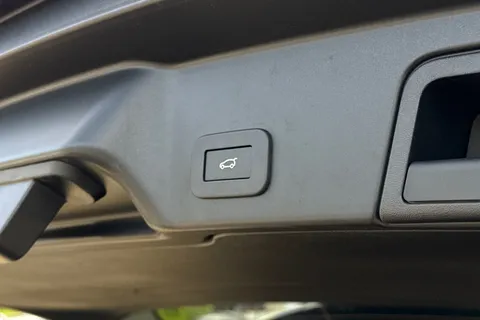 KM74CWR Land Rover Range Rover Evoque 2.0 D200 Autobiography 5dr Thumbnail #38