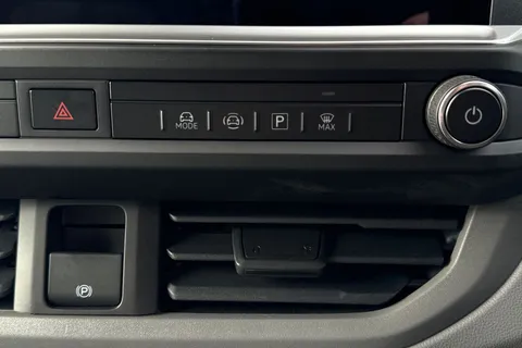 DE26TXP Volkswagen Transporter T28 Commerce Plus SWB 110 PS 2.0 TDI 6sp Manual Thumbnail #36