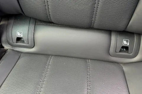 42 of 51 for Land Rover Range Rover Evoque 1.5 P300e Dynamic HSE 5dr