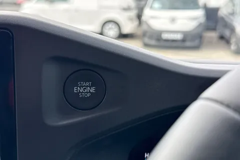 DE26TXP Volkswagen Transporter T28 Commerce Plus SWB 110 PS 2.0 TDI 6sp Manual Thumbnail #43