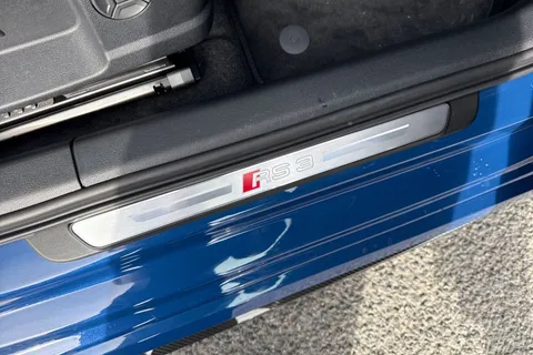 43 of 65 for Audi RS 3 RS 3 Sportback Carbon Black 400 PS S tronic