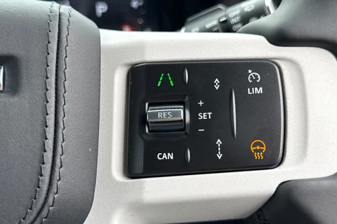DV26XNL Land Rover Defender 110 3.0 D250 MHEV X-Dynamic HSE Hard Top SUV 5dr Diesel Auto 4WD MWB Euro 6 (s/s) (249 ps) Thumbnail #46