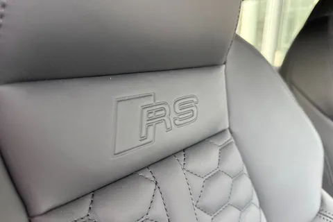 45 of 65 for Audi RS 3 RS 3 Sportback Carbon Black 400 PS S tronic