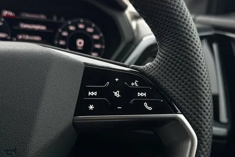 Audi Q4 e-tron 45 Black Edition Auto 5dr 82kWh Thumbnail #51