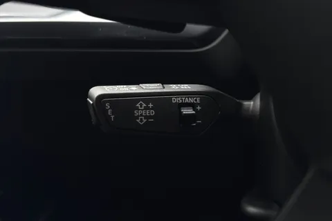 Audi Q4 e-tron 45 Black Edition Auto 5dr 82kWh Thumbnail #54