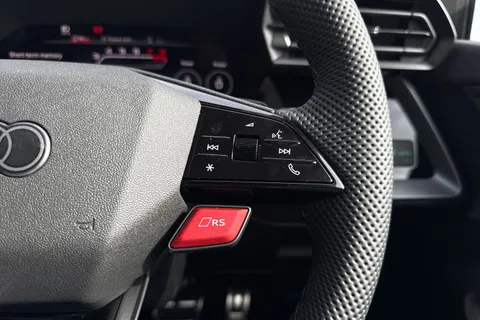 51 of 65 for Audi RS 3 RS 3 Sportback Carbon Black 400 PS S tronic