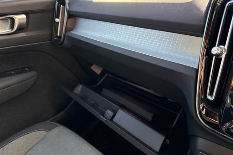 NA23FNF Volvo Xc40 2.0 B3 MHEV Core DCT Auto Euro 6 (s/s) 5dr Thumbnail #60