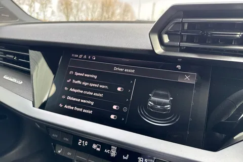 58 of 65 for Audi RS 3 RS 3 Sportback Carbon Black 400 PS S tronic