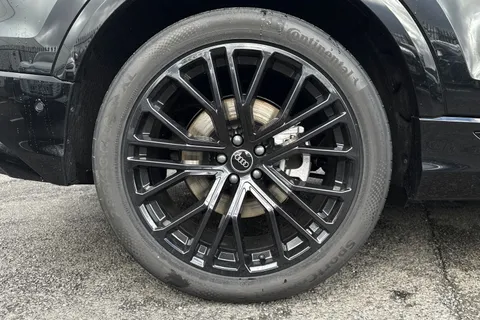 11 of 63 for Audi Q8 3.0 TDI V6 Black Edition Tiptronic quattro Euro 6 (s/s) 5dr