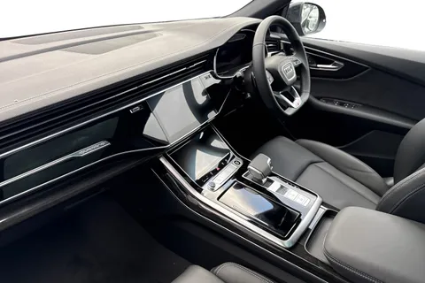 14 of 63 for Audi Q8 3.0 TDI V6 Black Edition Tiptronic quattro Euro 6 (s/s) 5dr