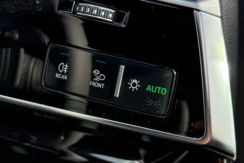 42 of 63 for Audi Q8 3.0 TDI V6 Black Edition Tiptronic quattro Euro 6 (s/s) 5dr