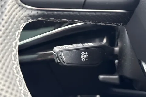 48 of 63 for Audi Q8 3.0 TDI V6 Black Edition Tiptronic quattro Euro 6 (s/s) 5dr