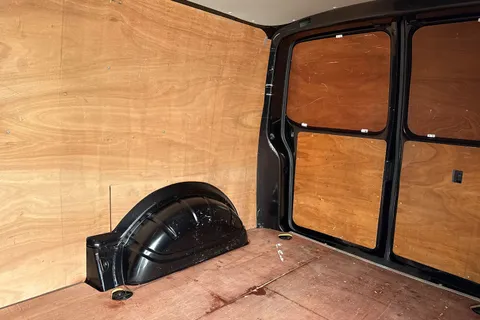 DY72NME Volkswagen Transporter 2.0 TDI 110 Highline Van Thumbnail #15