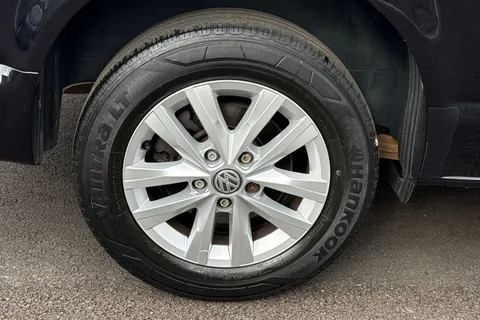 DY72NME Volkswagen Transporter 2.0 TDI 110 Highline Van Thumbnail #24