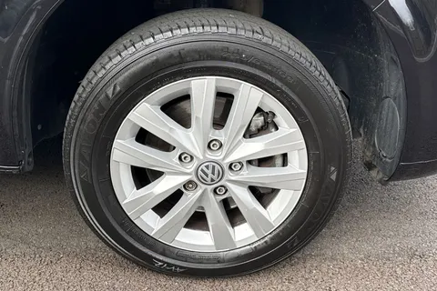 DY72NME Volkswagen Transporter 2.0 TDI 110 Highline Van Thumbnail #25