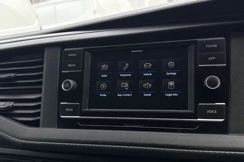 DY72NME Volkswagen Transporter 2.0 TDI 110 Highline Van Thumbnail #36