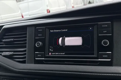 DY72NME Volkswagen Transporter 2.0 TDI 110 Highline Van Thumbnail #37