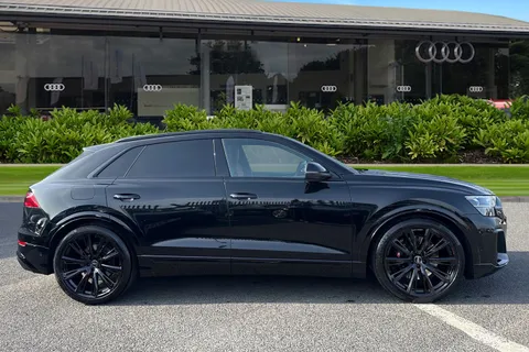 Audi SQ8 4.0 TFSI V8 Black Edition Tiptronic quattro Euro 6 (s/s) 5dr Thumbnail #4