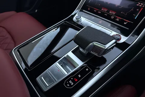 Audi SQ8 4.0 TFSI V8 Black Edition Tiptronic quattro Euro 6 (s/s) 5dr Thumbnail #23