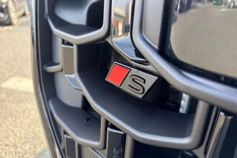 Audi SQ8 4.0 TFSI V8 Black Edition Tiptronic quattro Euro 6 (s/s) 5dr Thumbnail #26