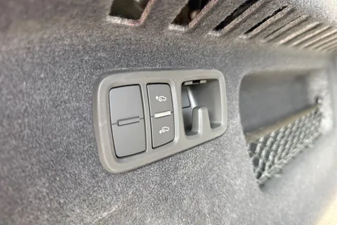 Audi SQ8 4.0 TFSI V8 Black Edition Tiptronic quattro Euro 6 (s/s) 5dr Thumbnail #35