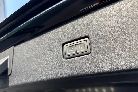 Audi SQ8 4.0 TFSI V8 Black Edition Tiptronic quattro Euro 6 (s/s) 5dr Thumbnail #37