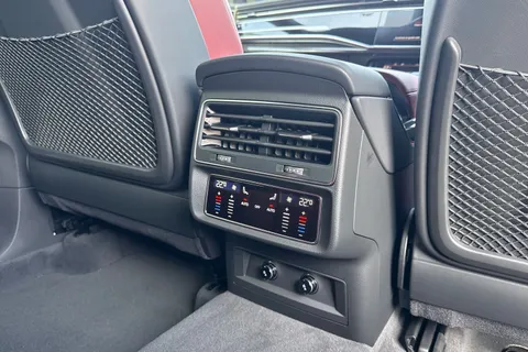 Audi SQ8 4.0 TFSI V8 Black Edition Tiptronic quattro Euro 6 (s/s) 5dr Thumbnail #40