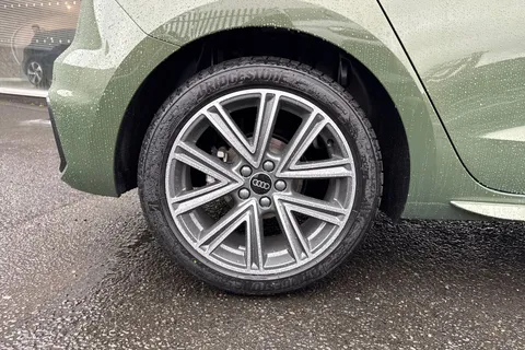 Audi A1 1.0 TFSI 30 S line Sportback S Tronic Euro 6 (s/s) 5dr Thumbnail #13