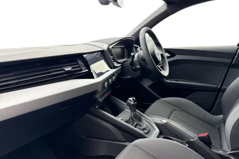 Audi A1 1.0 TFSI 30 S line Sportback S Tronic Euro 6 (s/s) 5dr Thumbnail #15