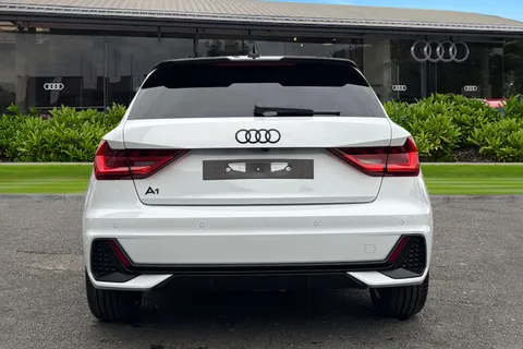  Audi A1 1.0 TFSI 25 Black Edition Sportback Euro 6 (s/s) 5dr Thumbnail #5