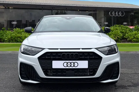  Audi A1 1.0 TFSI 25 Black Edition Sportback Euro 6 (s/s) 5dr Thumbnail #6