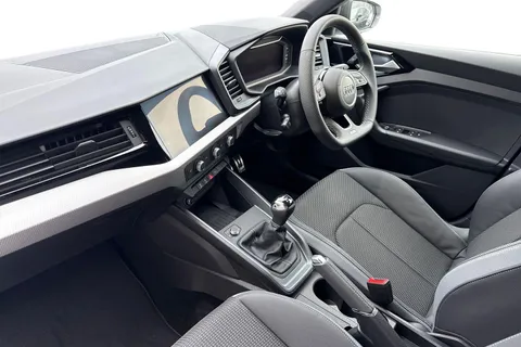 Audi A1 1.0 TFSI 25 Black Edition Sportback Euro 6 (s/s) 5dr Thumbnail #15