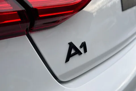  Audi A1 1.0 TFSI 25 Black Edition Sportback Euro 6 (s/s) 5dr Thumbnail #29