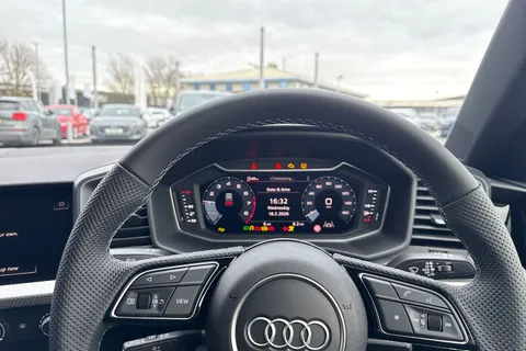  Audi A1 1.0 TFSI 25 Black Edition Sportback Euro 6 (s/s) 5dr Thumbnail #38