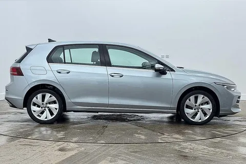 KM75BTV Volkswagen Golf 1.5 TSI 204 Style eHybrid 5dr DSG Thumbnail #4