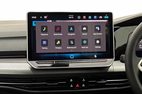 KM75BTV Volkswagen Golf 1.5 TSI 204 Style eHybrid 5dr DSG Thumbnail #13