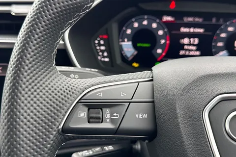 DE75MKG Audi Q3 Black Edition 35 TFSI 150 PS 6-speed Thumbnail #28