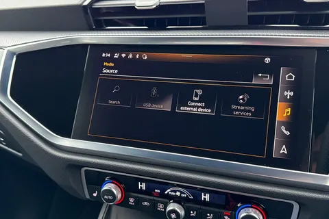 DE75MKG Audi Q3 Black Edition 35 TFSI 150 PS 6-speed Thumbnail #39