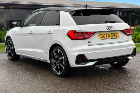 DC74SWF Audi A1 Black Edition 35 TFSI  150 PS S tronic Thumbnail #3