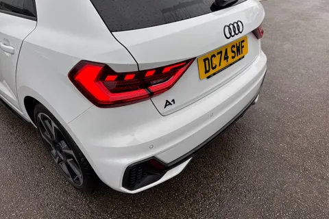 DC74SWF Audi A1 Black Edition 35 TFSI  150 PS S tronic Thumbnail #9