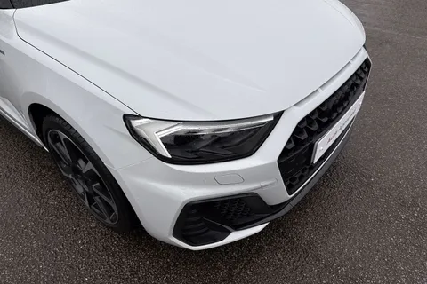 DC74SWF Audi A1 Black Edition 35 TFSI  150 PS S tronic Thumbnail #10