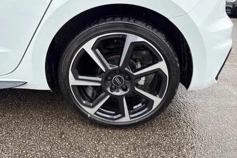 DC74SWF Audi A1 Black Edition 35 TFSI  150 PS S tronic Thumbnail #14