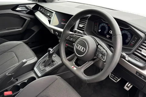 DC74SWF Audi A1 Black Edition 35 TFSI  150 PS S tronic Thumbnail #15